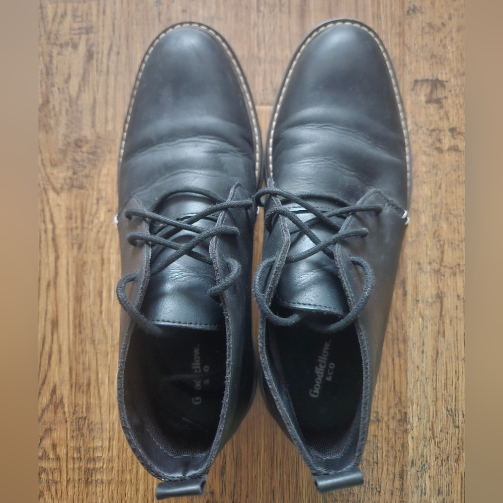 Men's Black Shoes, Size 7 - Picture 5 of 11